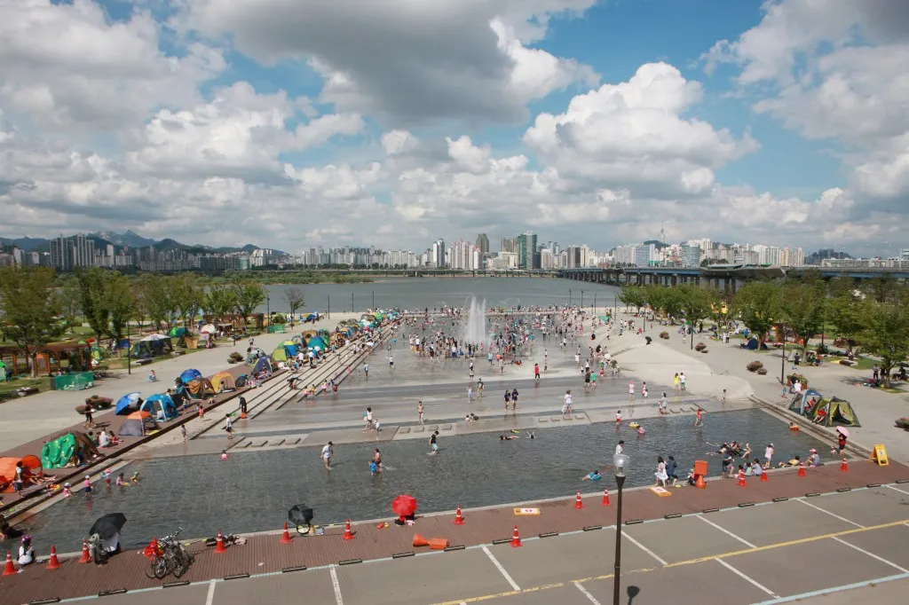 여의도한강공원 물빛광장